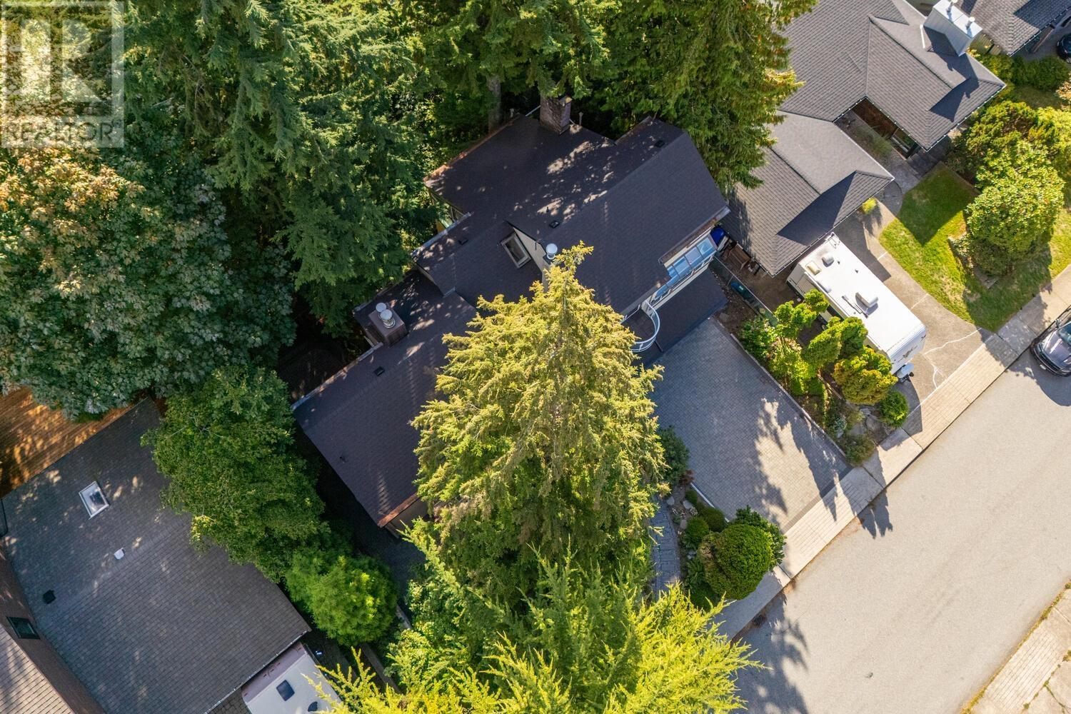 1351 Charter Hill Drive, Coquitlam, British Columbia  V3E 1P1 - Photo 34 - R2964975