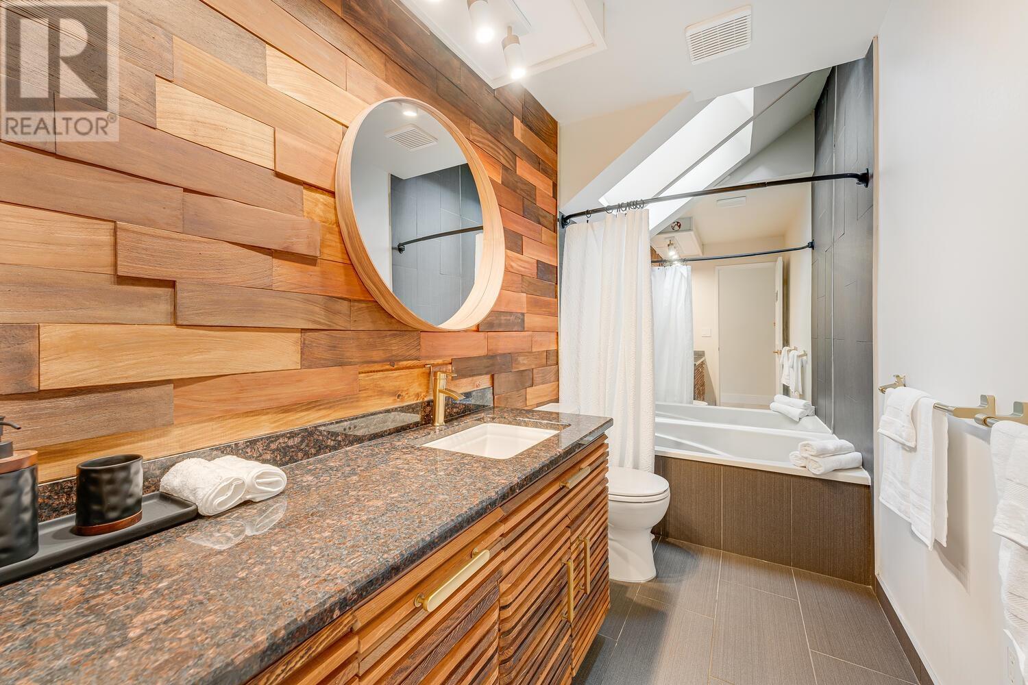 1351 Charter Hill Drive, Coquitlam, British Columbia  V3E 1P1 - Photo 22 - R2964975