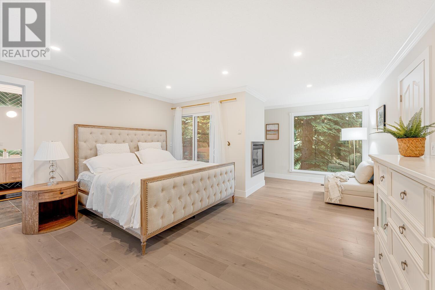 1351 Charter Hill Drive, Coquitlam, British Columbia  V3E 1P1 - Photo 18 - R2964975