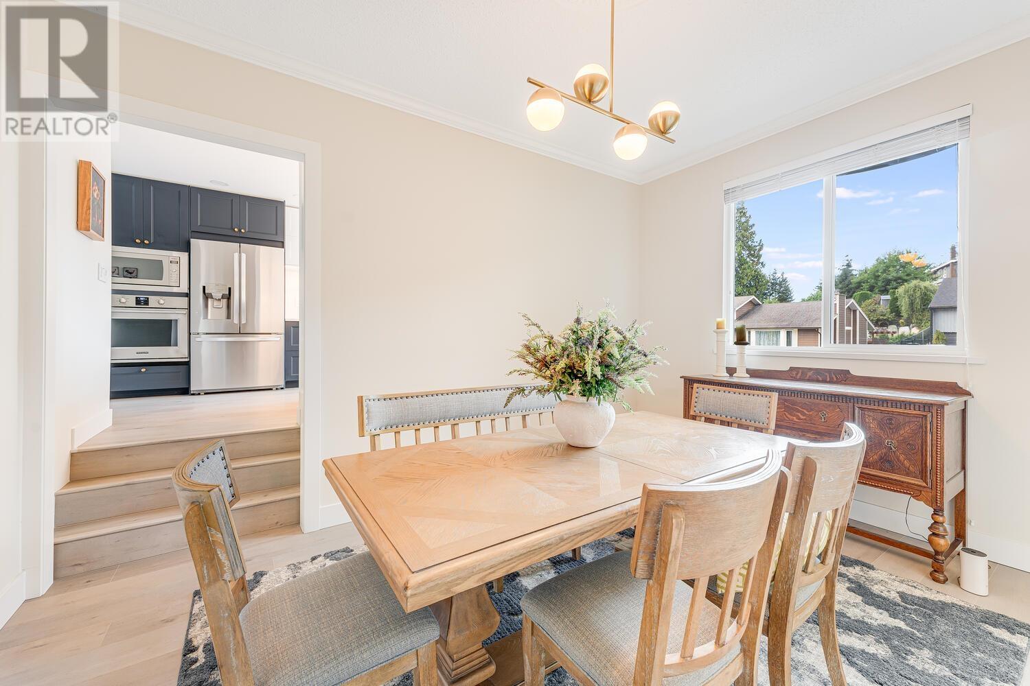 1351 Charter Hill Drive, Coquitlam, British Columbia  V3E 1P1 - Photo 8 - R2964975
