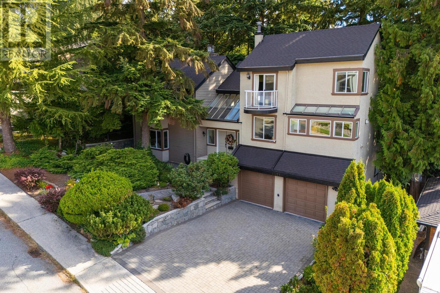 1351 Charter Hill Drive, Coquitlam, British Columbia  V3E 1P1 - Photo 32 - R2964975