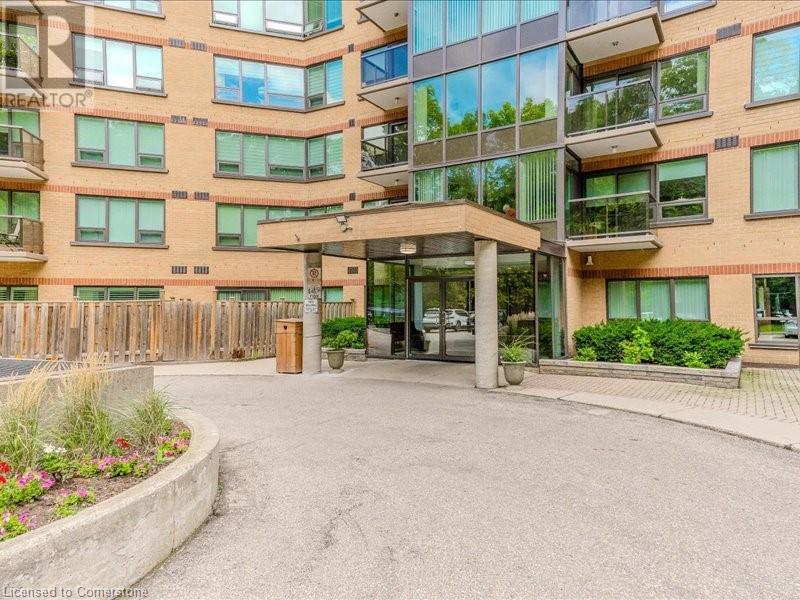 Property at 237 KING Street W Unit# 1008 image 3
