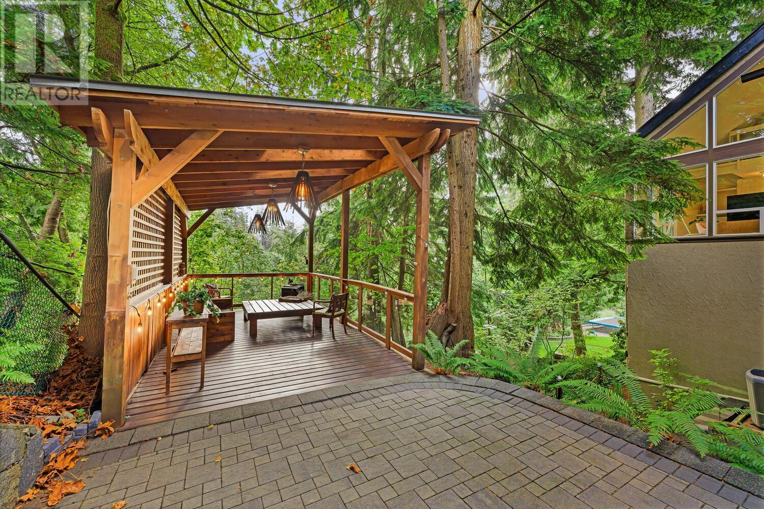 1351 Charter Hill Drive, Coquitlam, British Columbia  V3E 1P1 - Photo 30 - R2964975