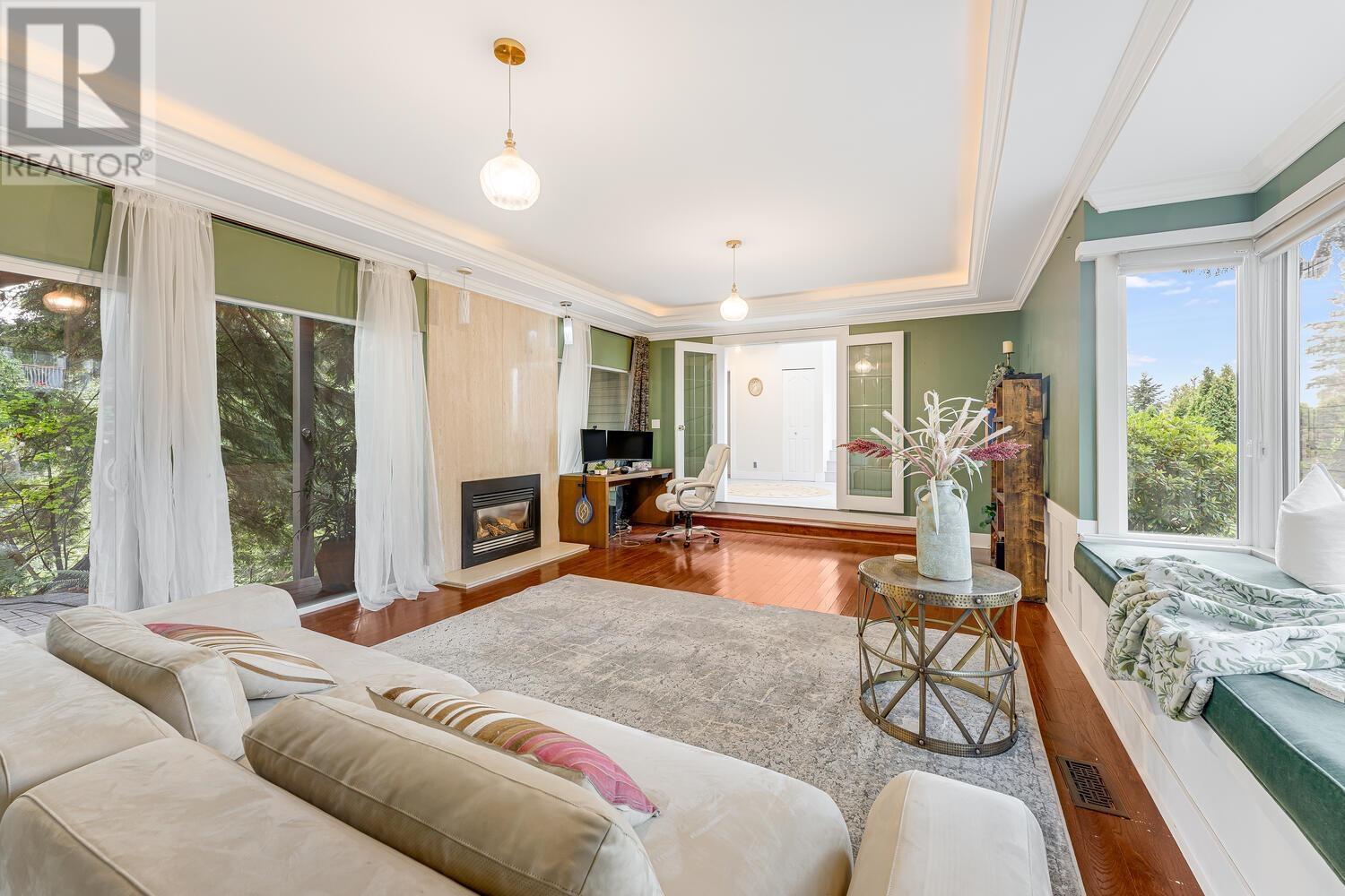 1351 CHARTER HILL DRIVE, coquitlam, British Columbia