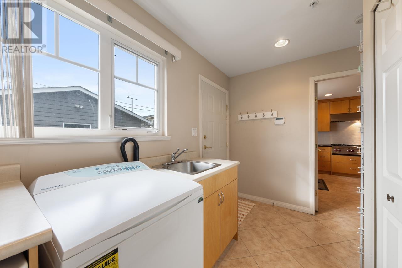 2078 Waverley Avenue, Vancouver, British Columbia  V5P 1R5 - Photo 12 - R2981592