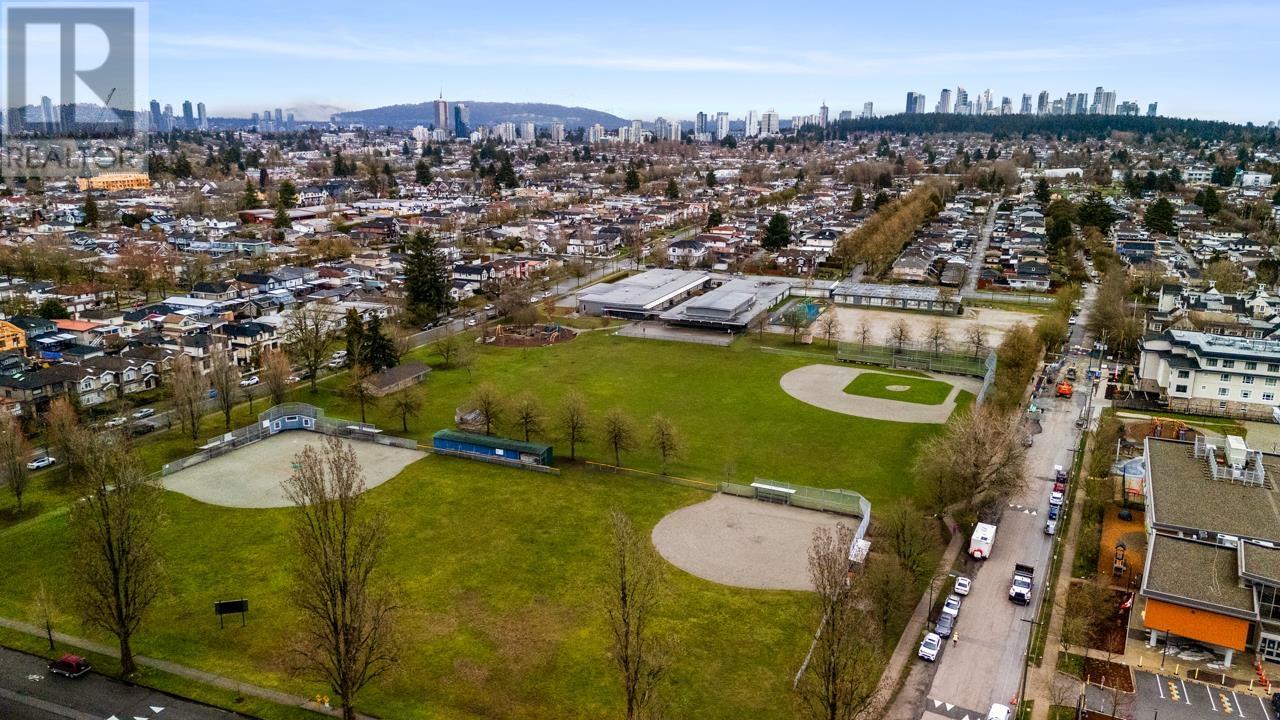 2078 Waverley Avenue, Vancouver, British Columbia  V5P 1R5 - Photo 35 - R2981592