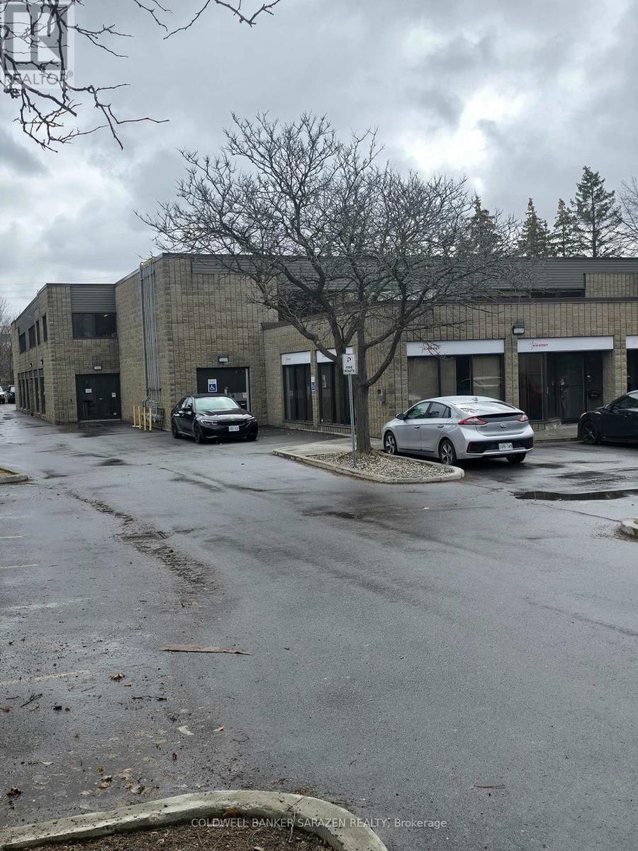 1,8 - 155 TERENCE  MATTHEWS CRESCENT, Ottawa, Ontario