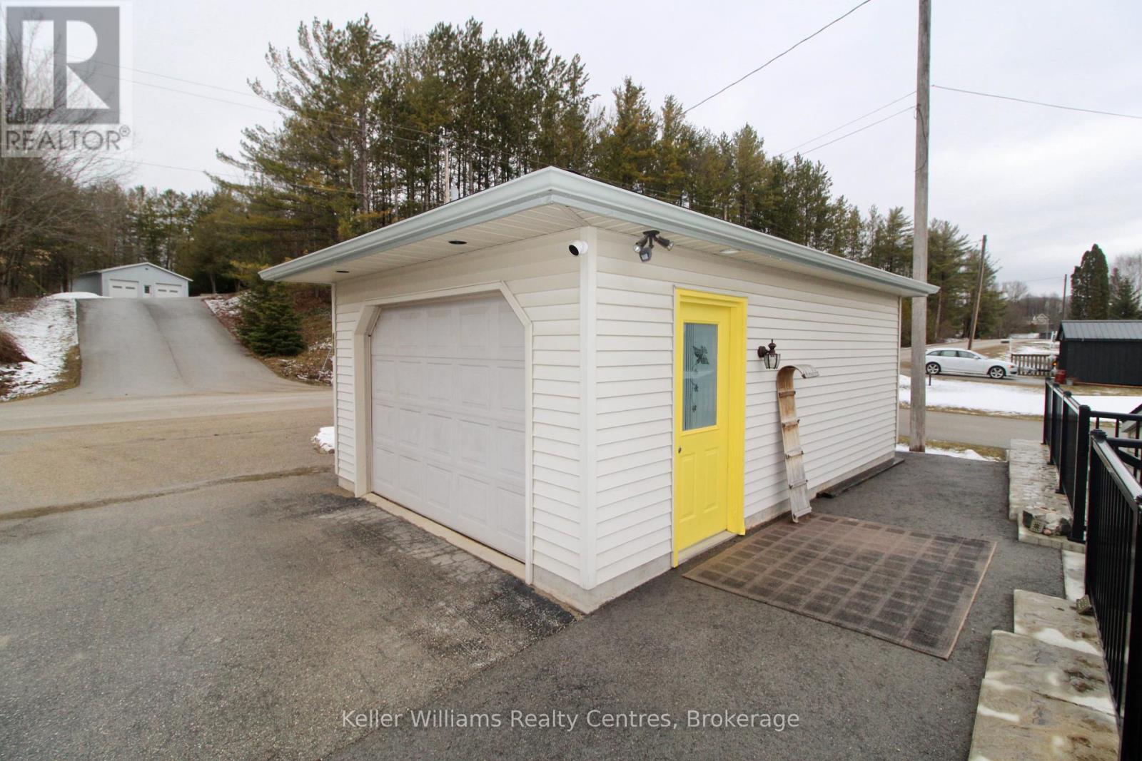 Property at 419 LAKE ROSALIND ROAD 4 image 4