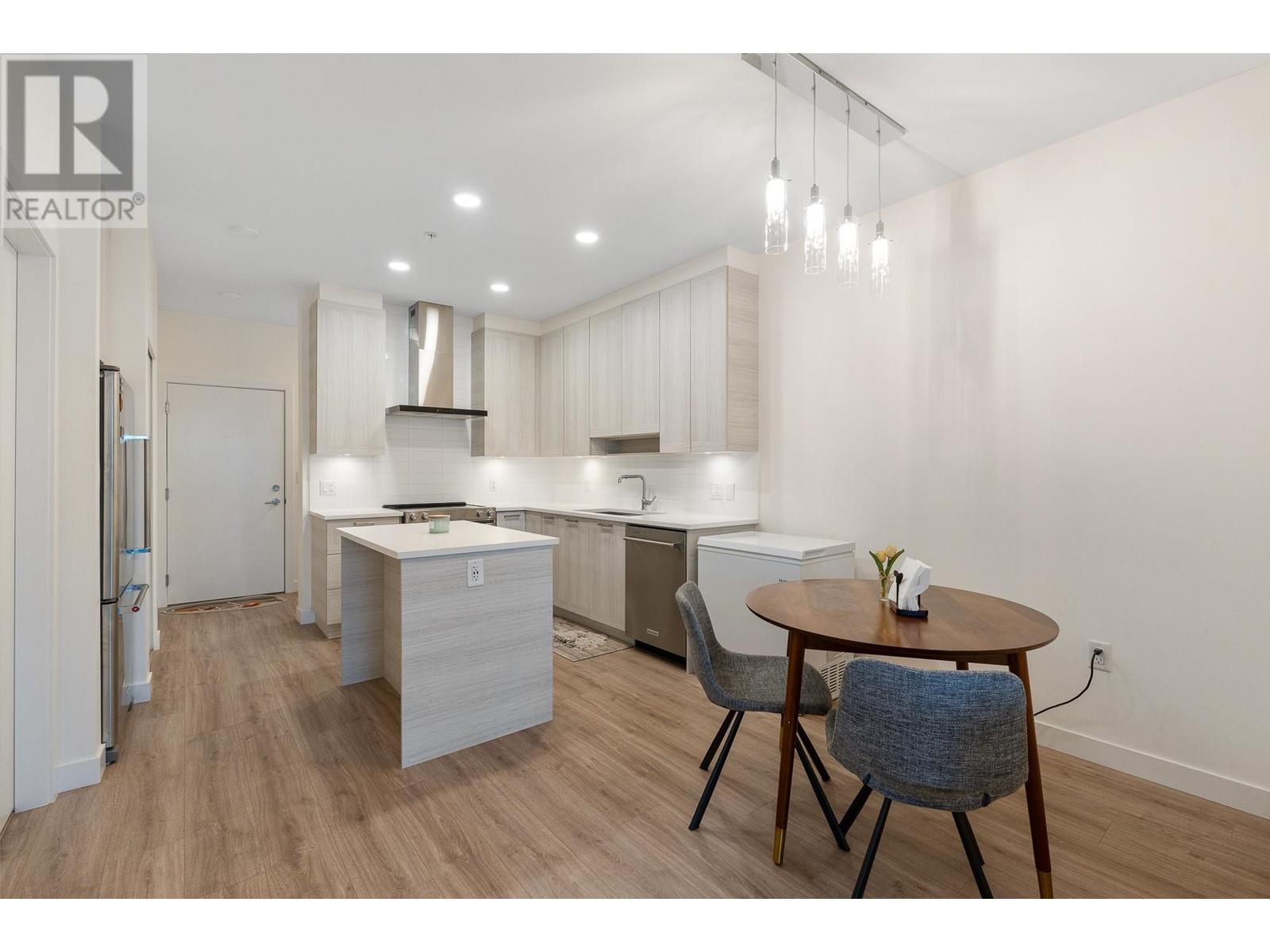 414 7133 14th Avenue, Burnaby, British Columbia  V3N 0H5 - Photo 8 - R2981335