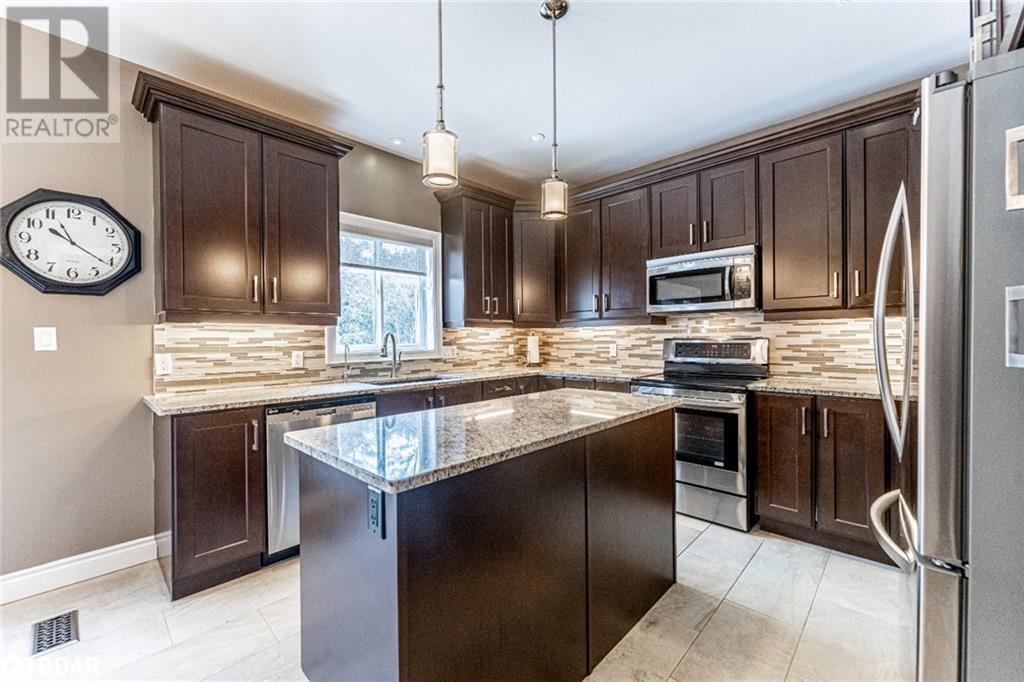 3213 Beach Avenue, Innisfil, Ontario  L9S 2K6 - Photo 4 - 40707737
