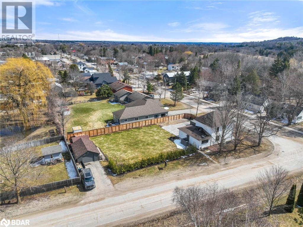 26 Edward St Street W, Creemore, Ontario  L0M 1G0 - Photo 2 - 40696117