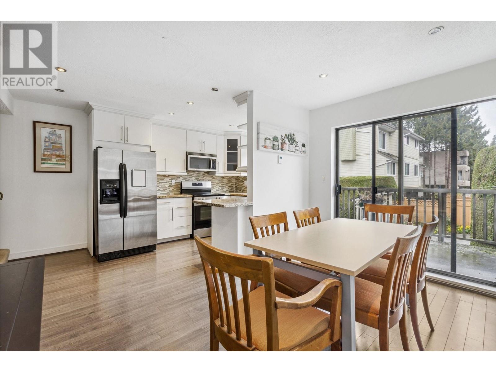 311 St. Andrews Avenue, North Vancouver, British Columbia  V7L 4P5 - Photo 3 - R2981729