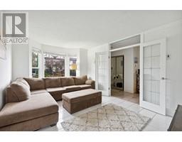 311 ST. ANDREWS AVENUE, North Vancouver, British Columbia