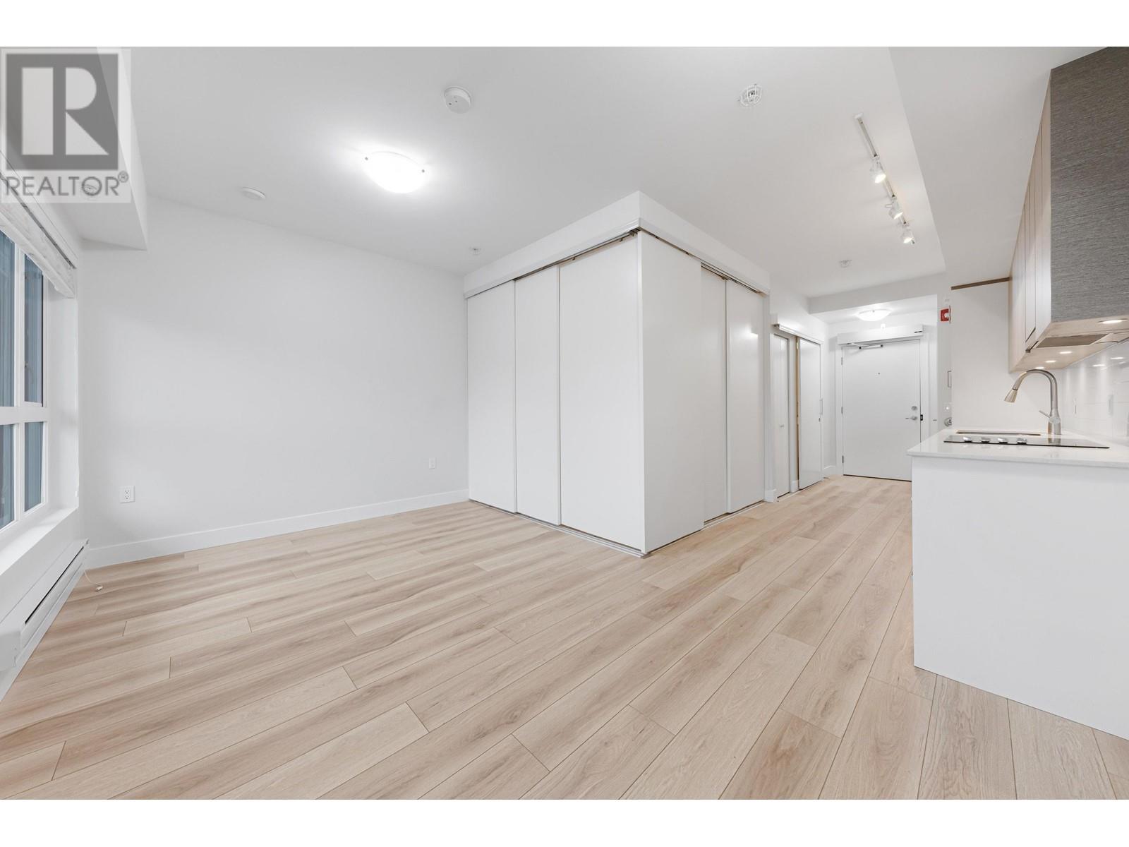 402 809 Fourth Avenue, New Westminster, British Columbia  V3M 0K1 - Photo 11 - R2981756