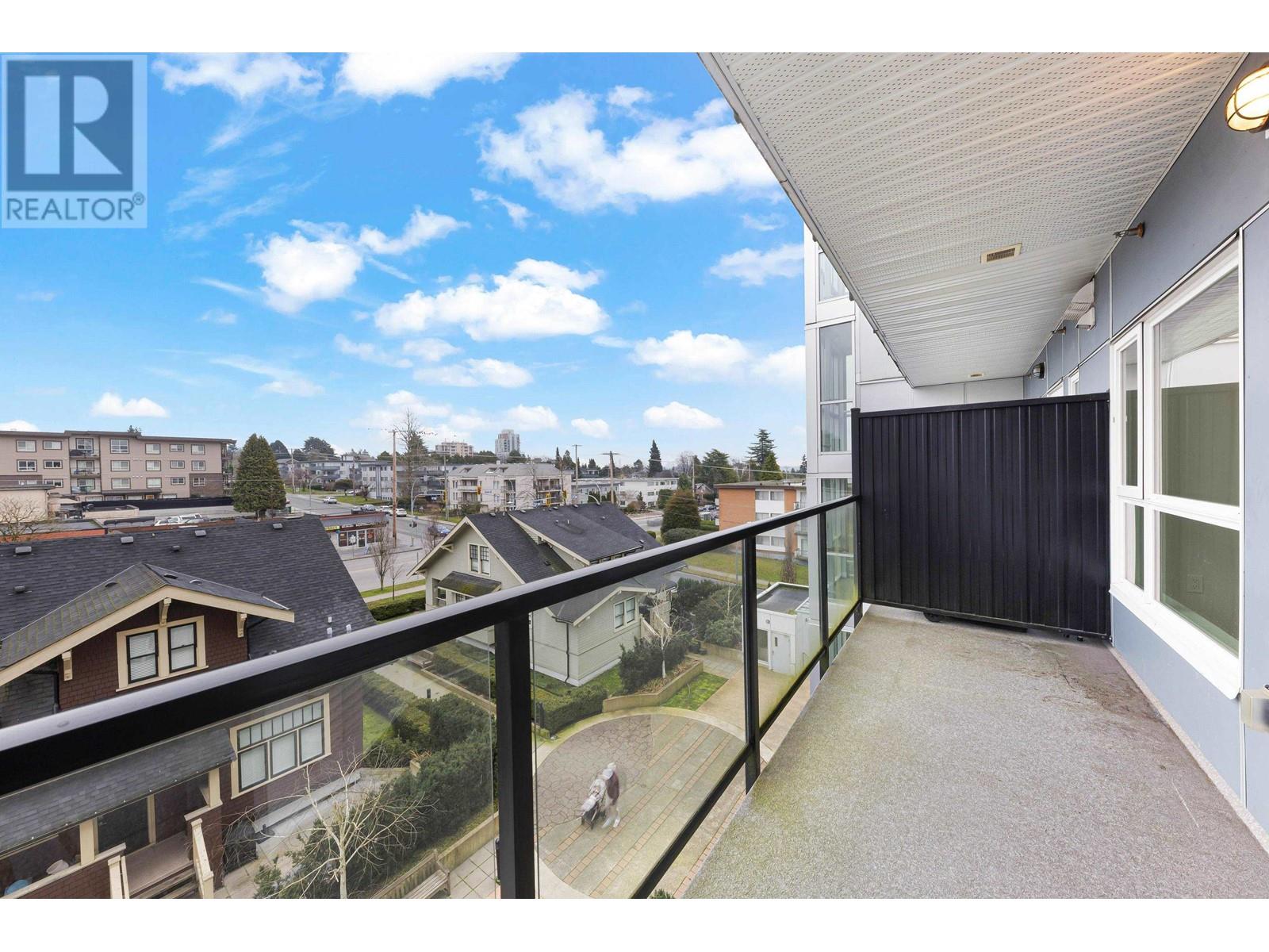 402 809 Fourth Avenue, New Westminster, British Columbia  V3M 0K1 - Photo 14 - R2981756