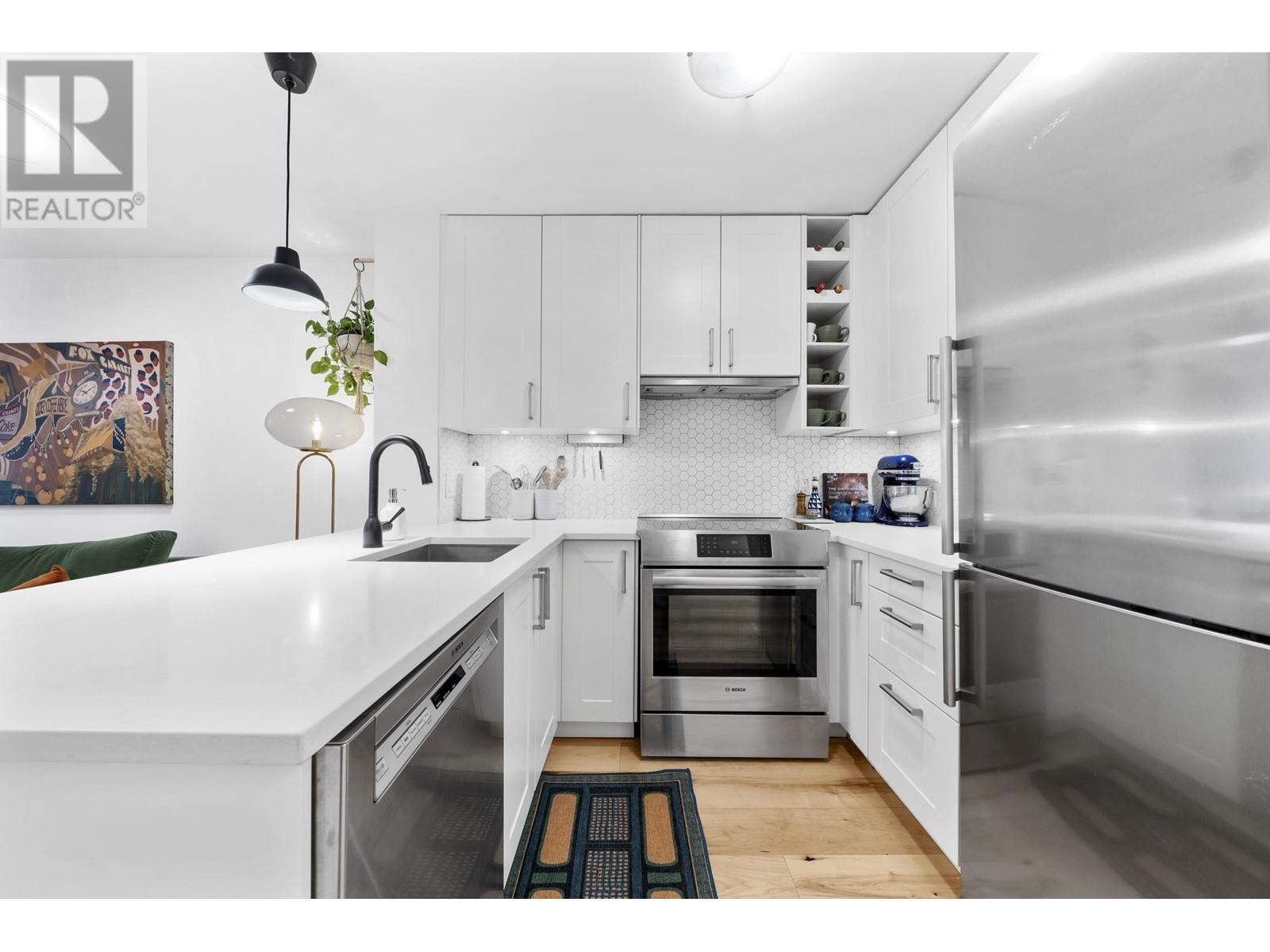 209 3278 Heather Street, Vancouver, British Columbia  V5Z 4R9 - Photo 2 - R2981782