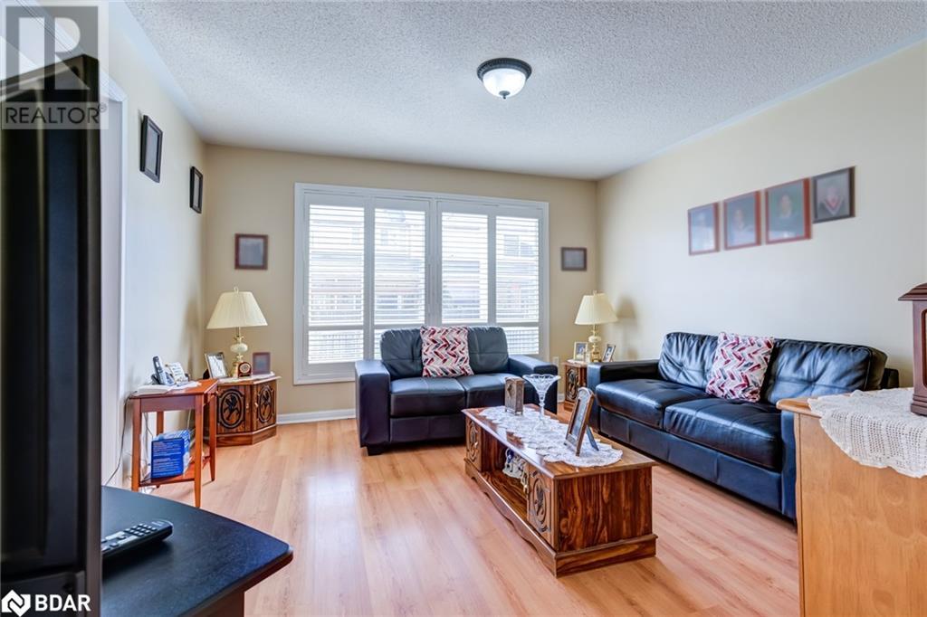 1063 Wallbrook Crescent, Milton, Ontario  L9T 5W4 - Photo 7 - 40710051