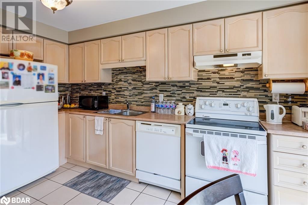 1063 Wallbrook Crescent, Milton, Ontario  L9T 5W4 - Photo 14 - 40710051
