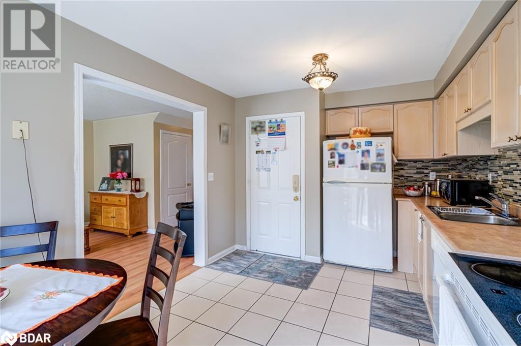 1063 Wallbrook Crescent, Milton, Ontario  L9T 5W4 - Photo 11 - 40710051