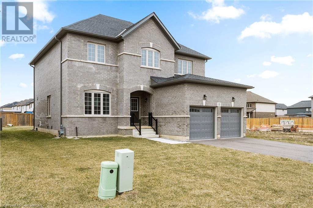 Property at 15 VENTURE Way image 3