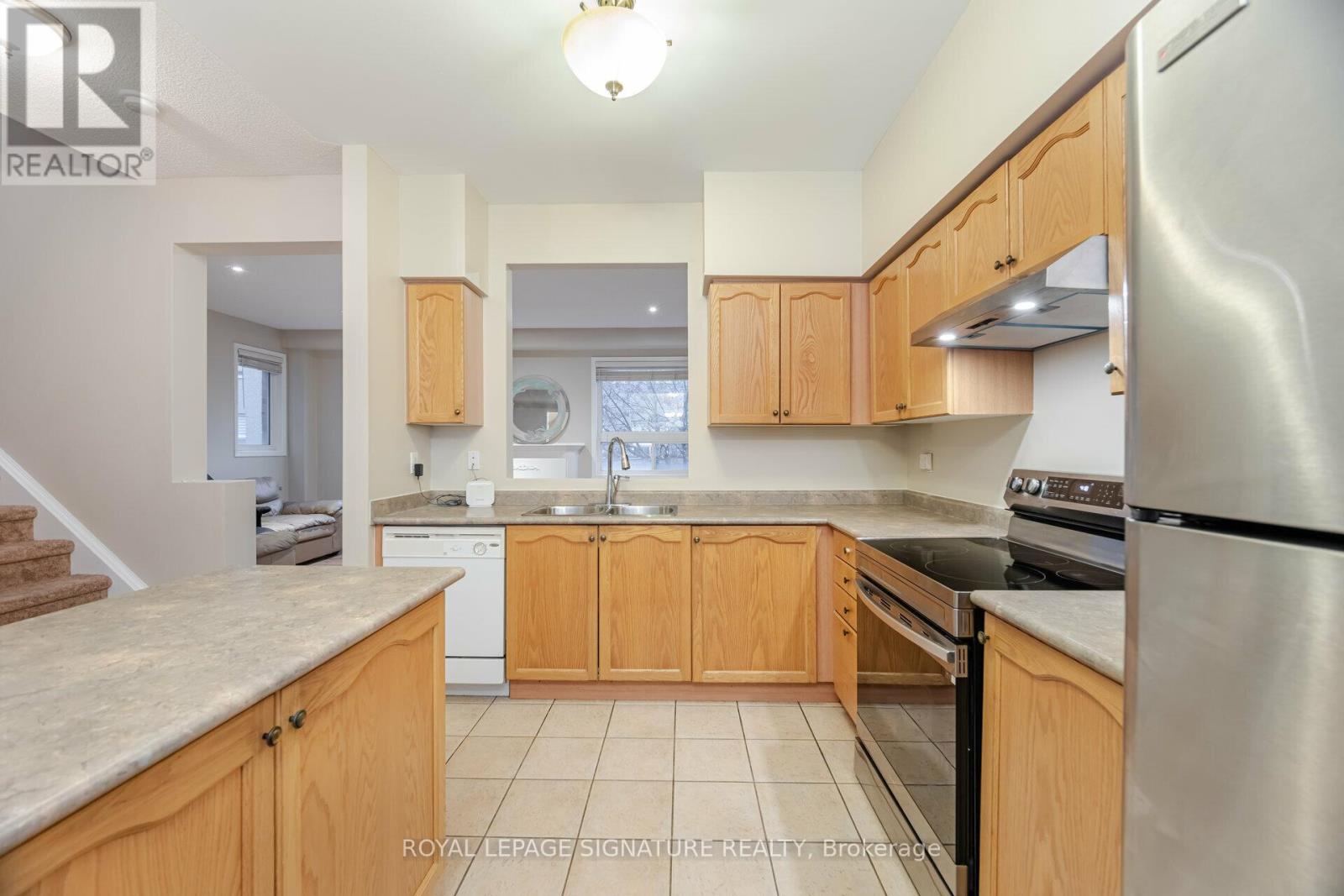 22 - 7155 Magistrate Terrace, Mississauga, Ontario  L5W 1Y8 - Photo 4 - W12040732