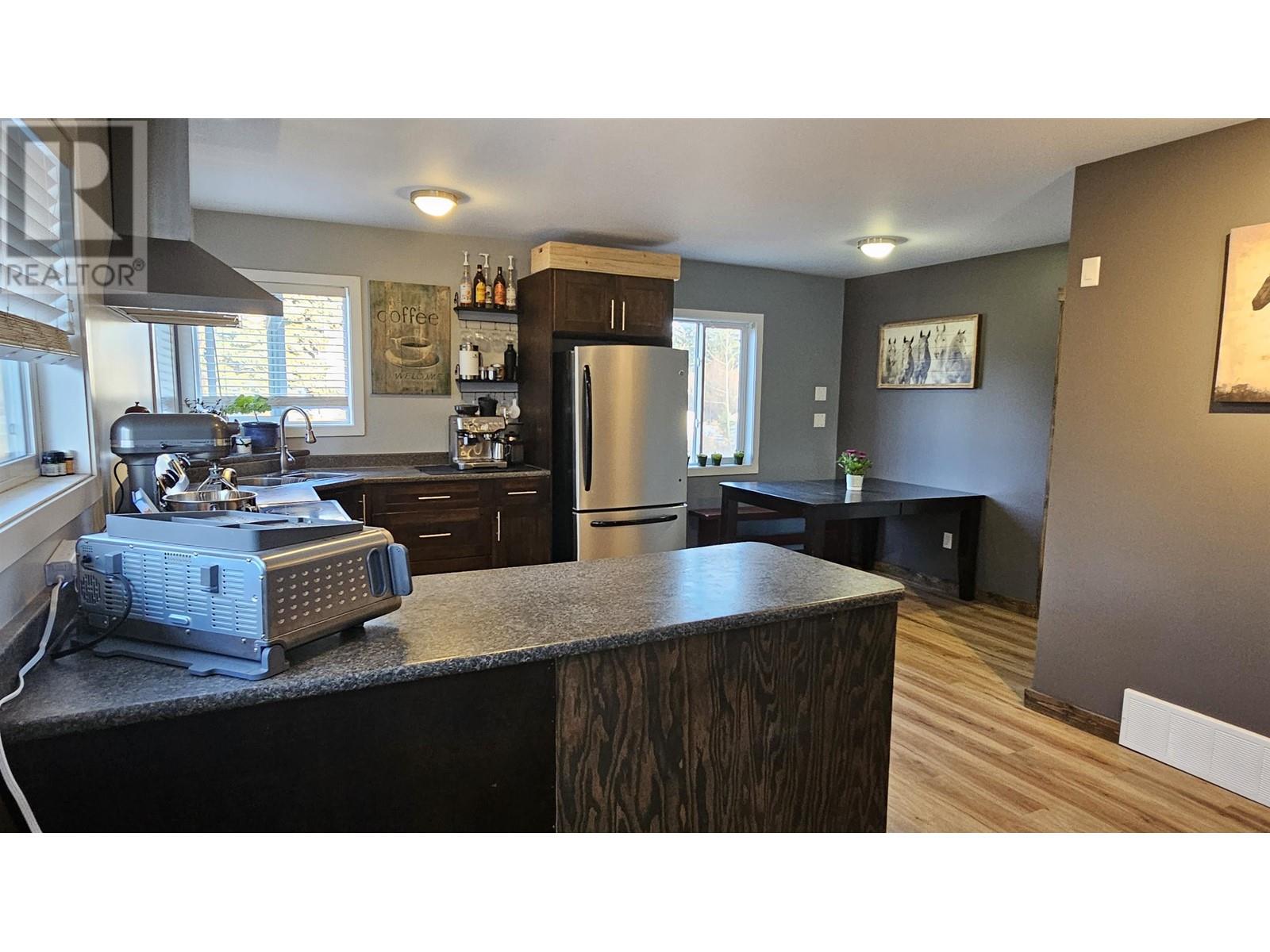 Property at 1785 BIRCH AVENUE image 4