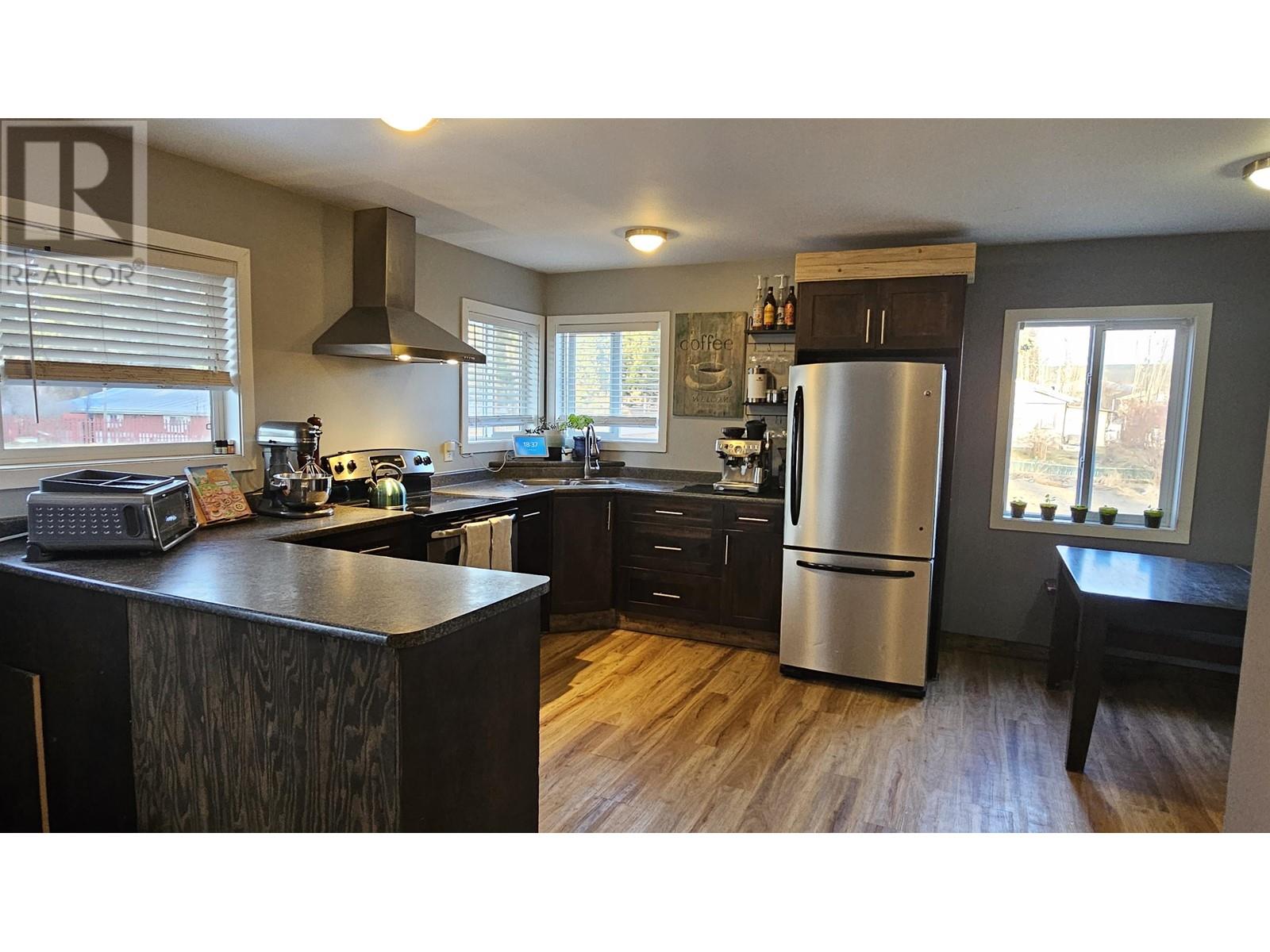 Property at 1785 BIRCH AVENUE image 3