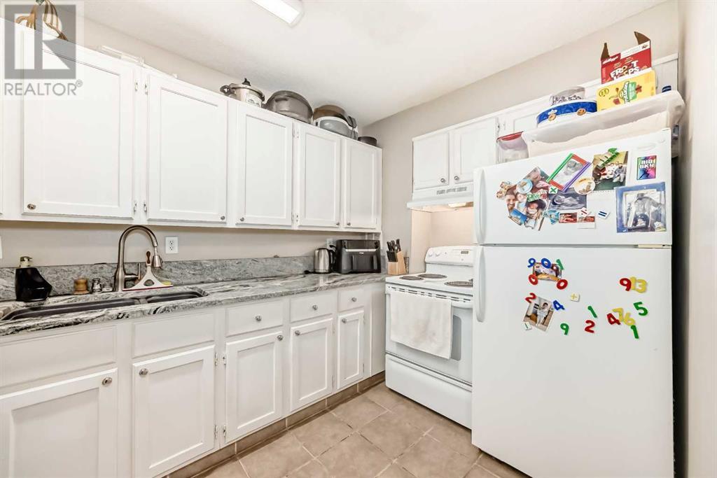 Property at 7110, 315 Southampton Drive SW image 4