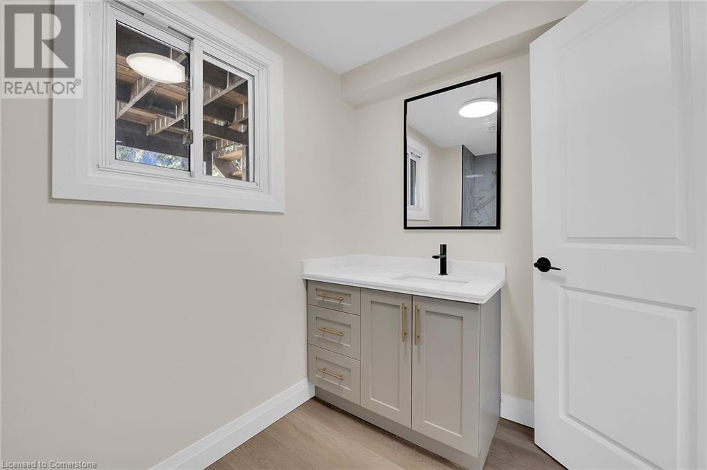 92 Pearl Street S, Hamilton, Ontario  L8P 3X2 - Photo 10 - 40708803