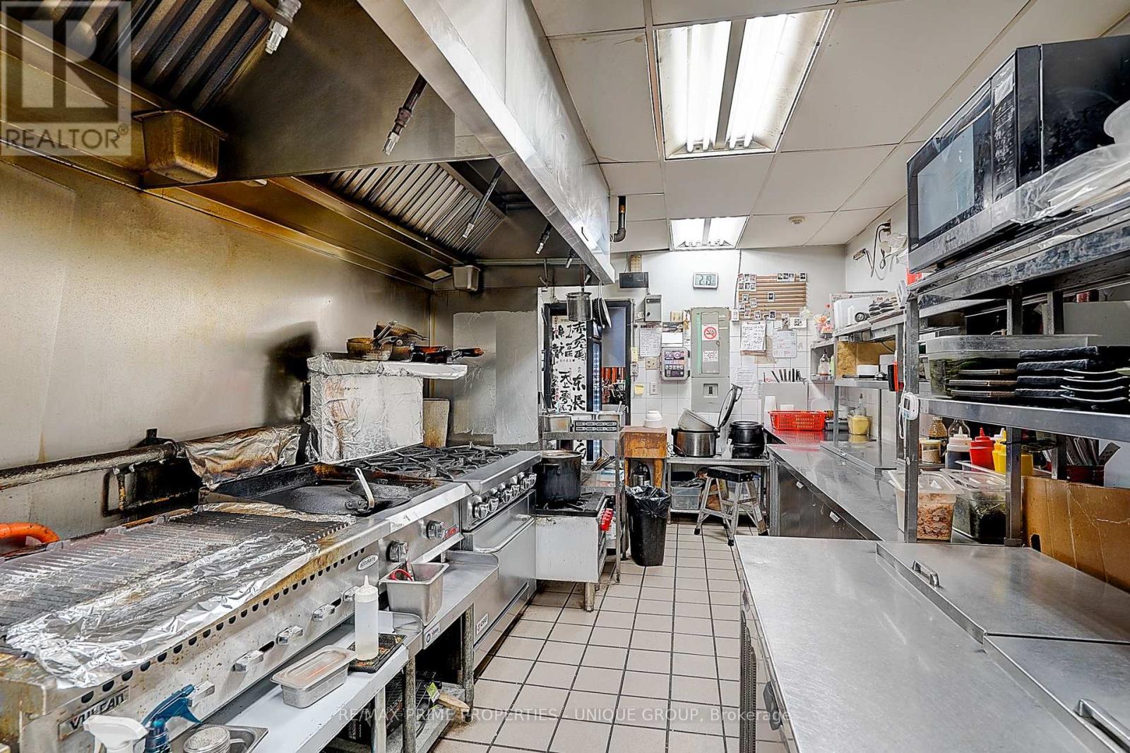 39 Baldwin Street, Toronto (Kensington-Chinatown), Ontario  M5T 1L1 - Photo 11 - C12039108
