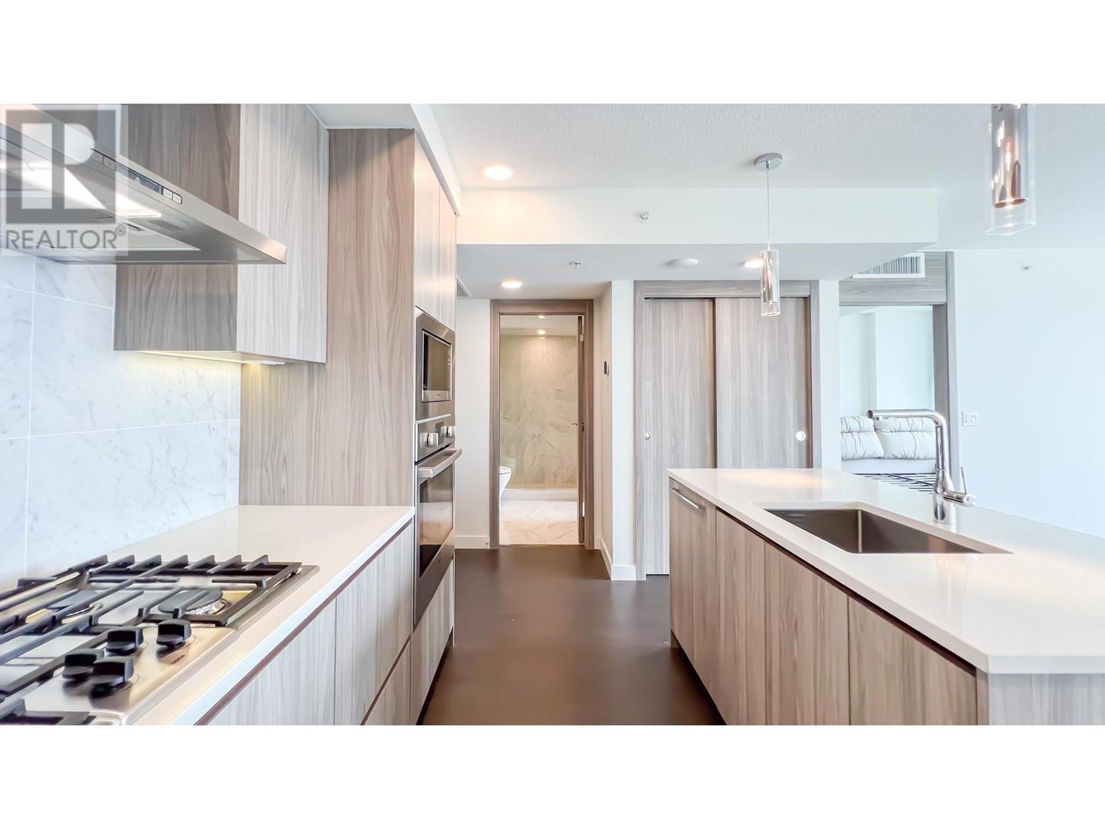 Property at 1211 8800 HAZELBRIDGE WAY image 3