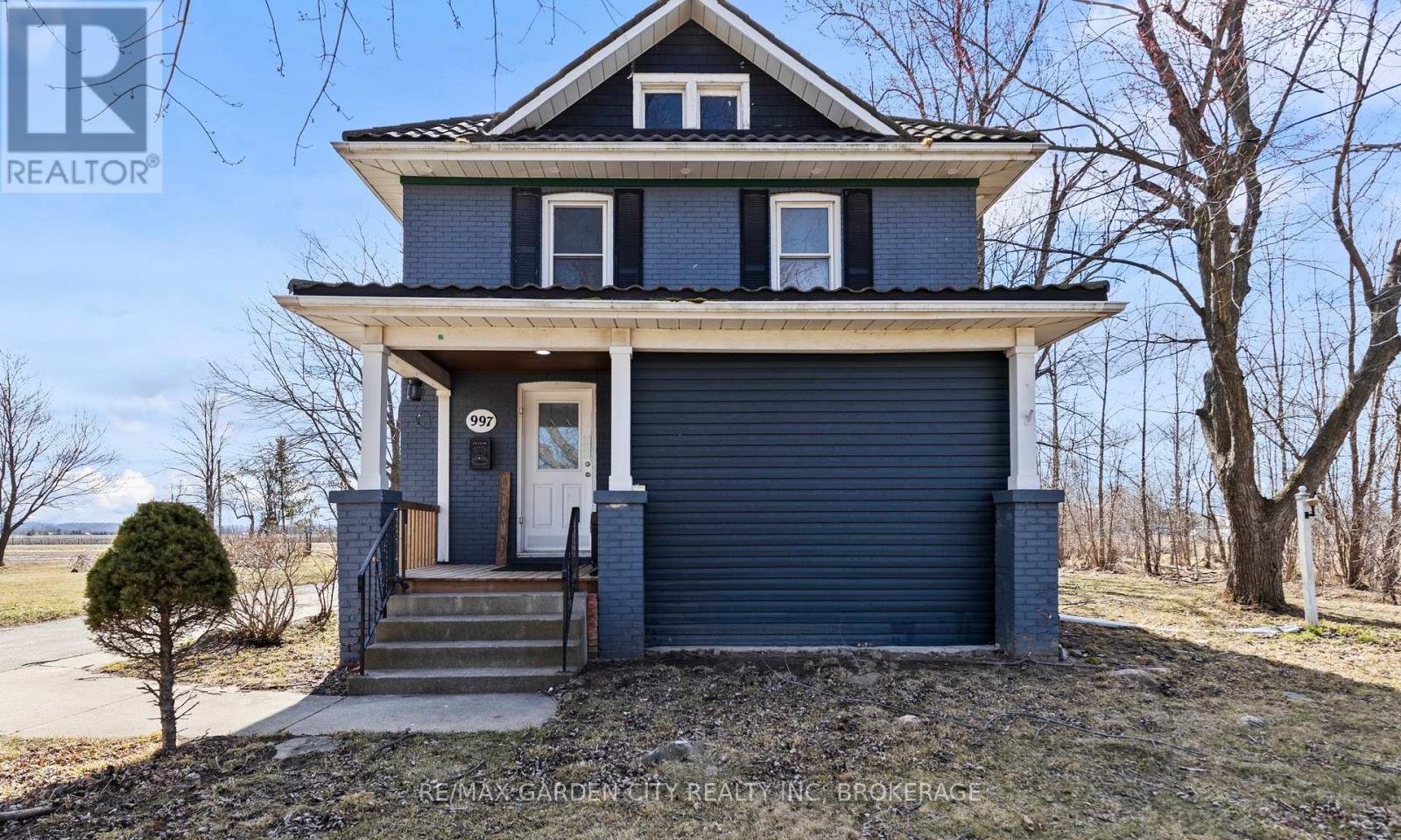 997 Niagara Stone Road, Niagara-On-The-Lake (Lakeshore), Ontario  L0S 2J0 - Photo 1 - X12040906