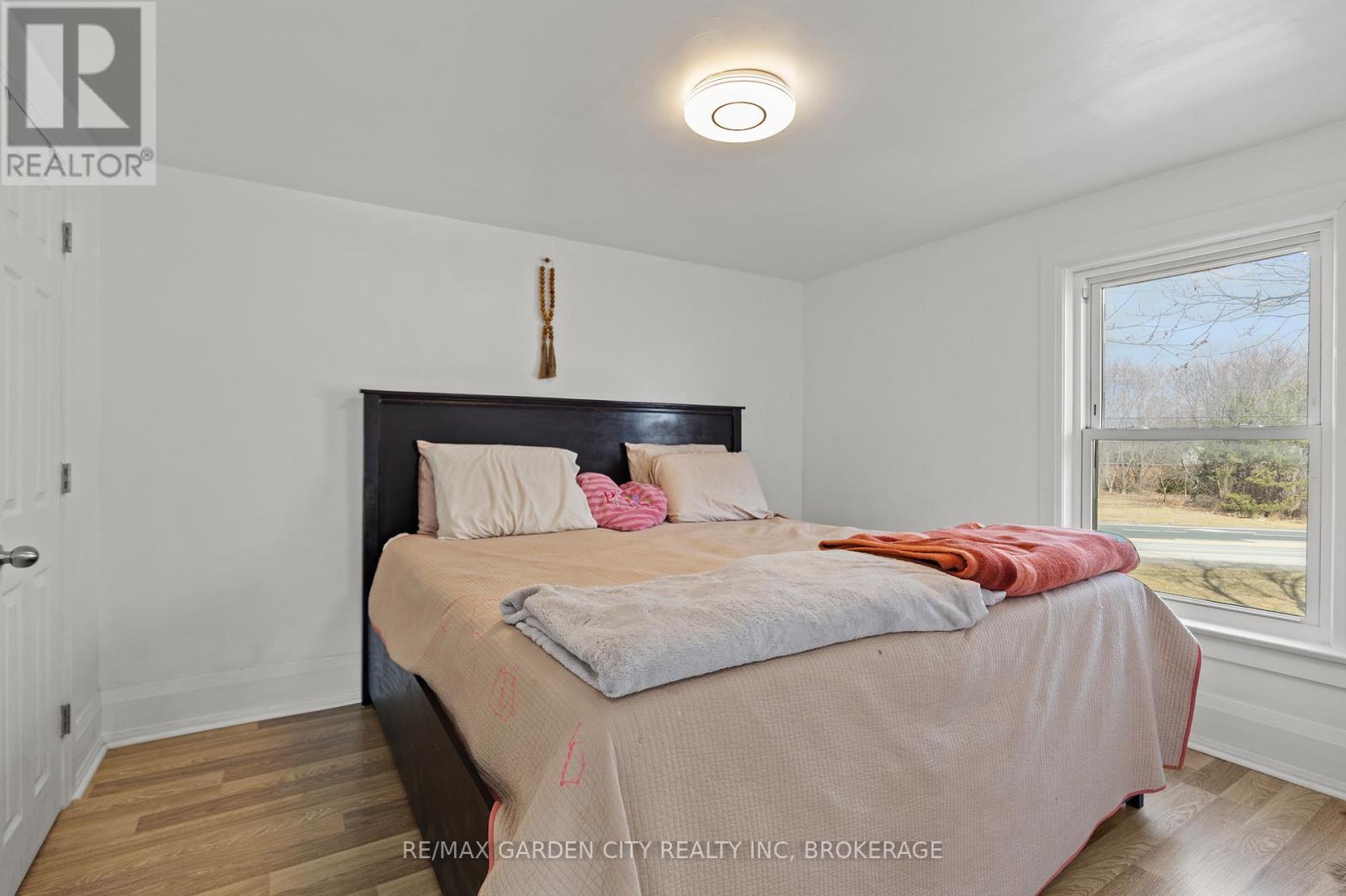 997 Niagara Stone Road, Niagara-On-The-Lake (Lakeshore), Ontario  L0S 2J0 - Photo 18 - X12040906