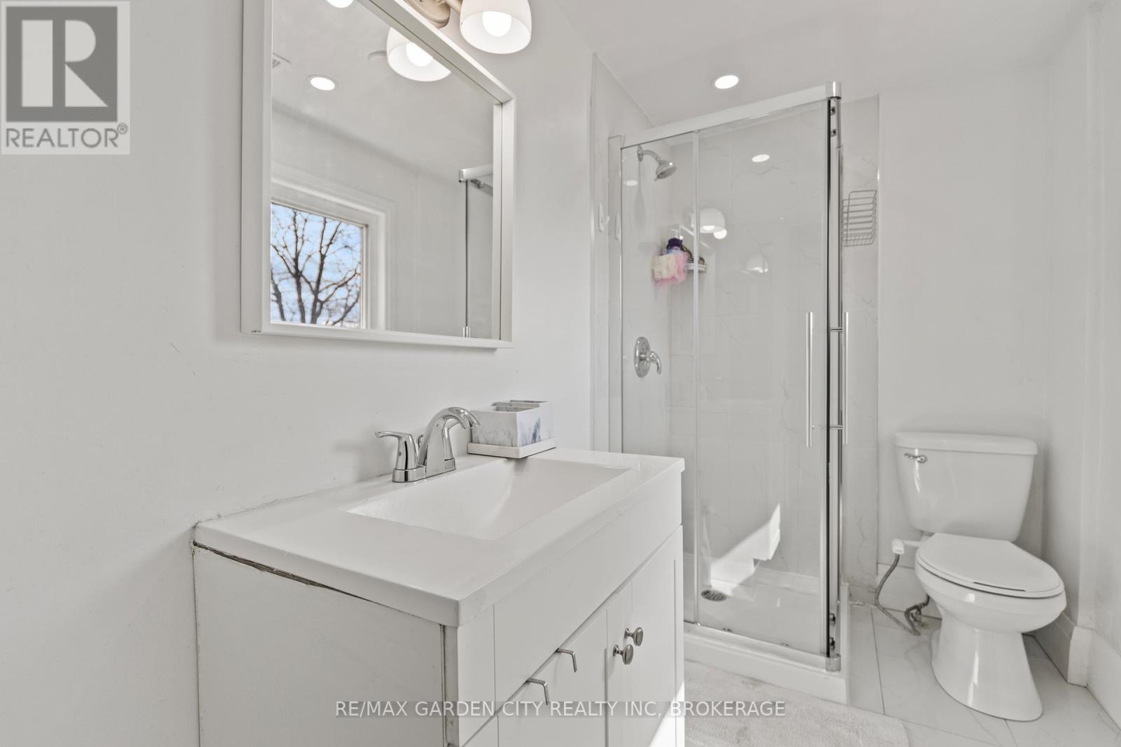 997 Niagara Stone Road, Niagara-On-The-Lake (Lakeshore), Ontario  L0S 2J0 - Photo 23 - X12040906