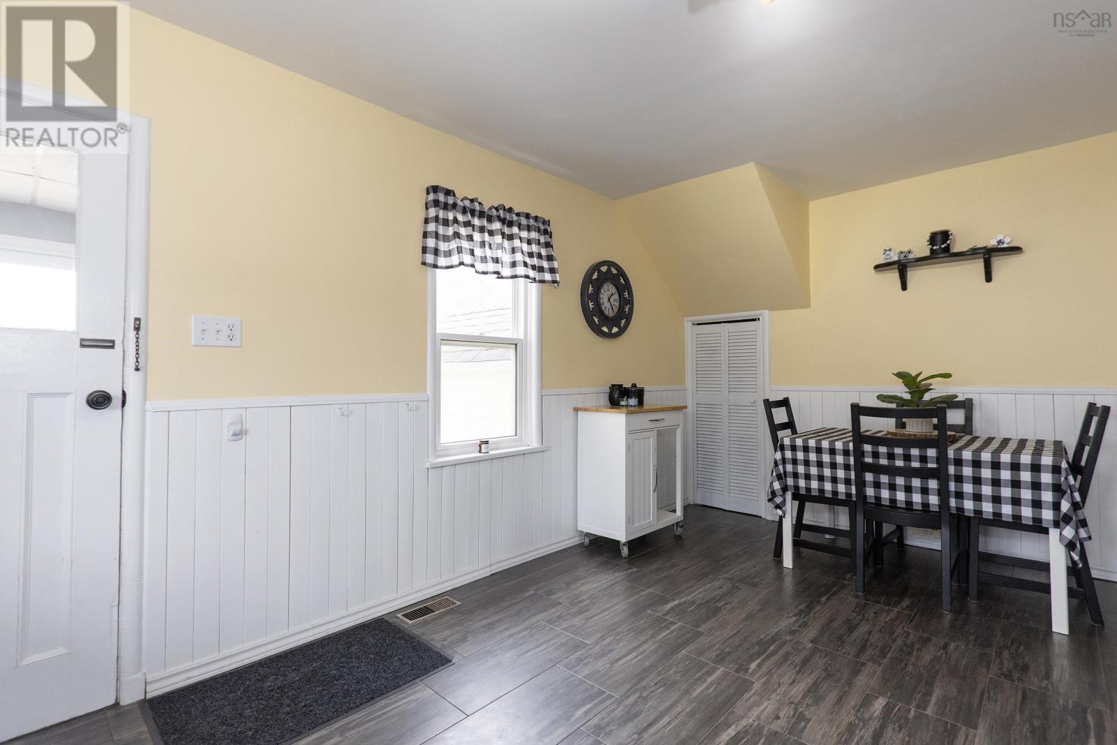 87 Jenks Avenue, Parrsboro, Nova Scotia  B0M 1S0 - Photo 12 - 202505774