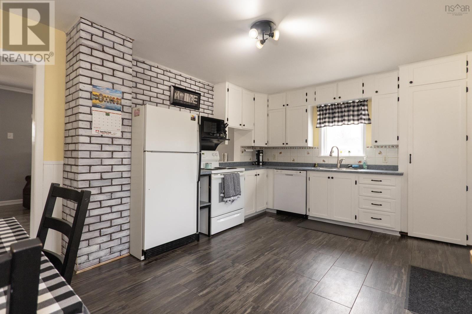 87 Jenks Avenue, Parrsboro, Nova Scotia  B0M 1S0 - Photo 13 - 202505774