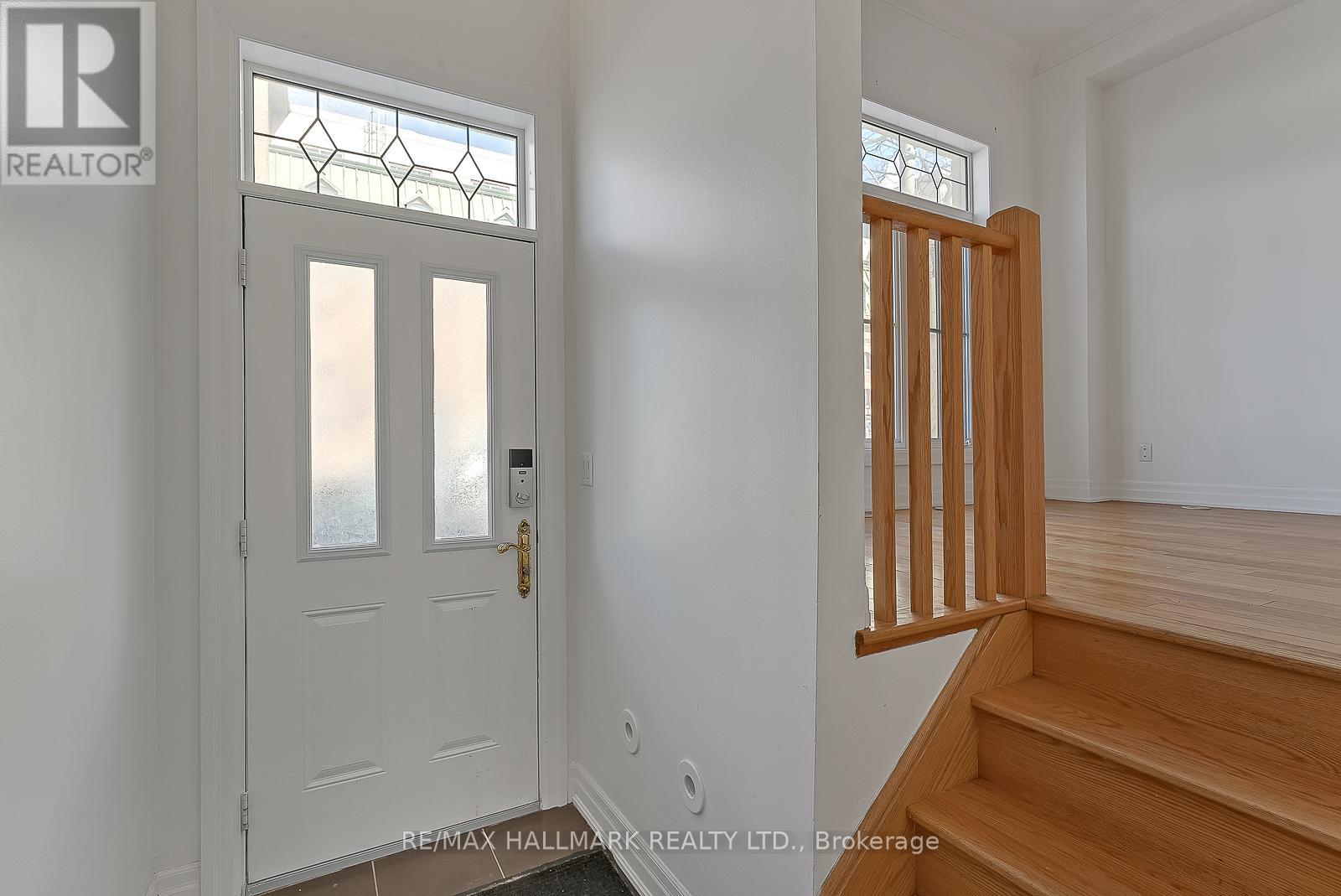 Property at 443D QUEEN STREET image 3
