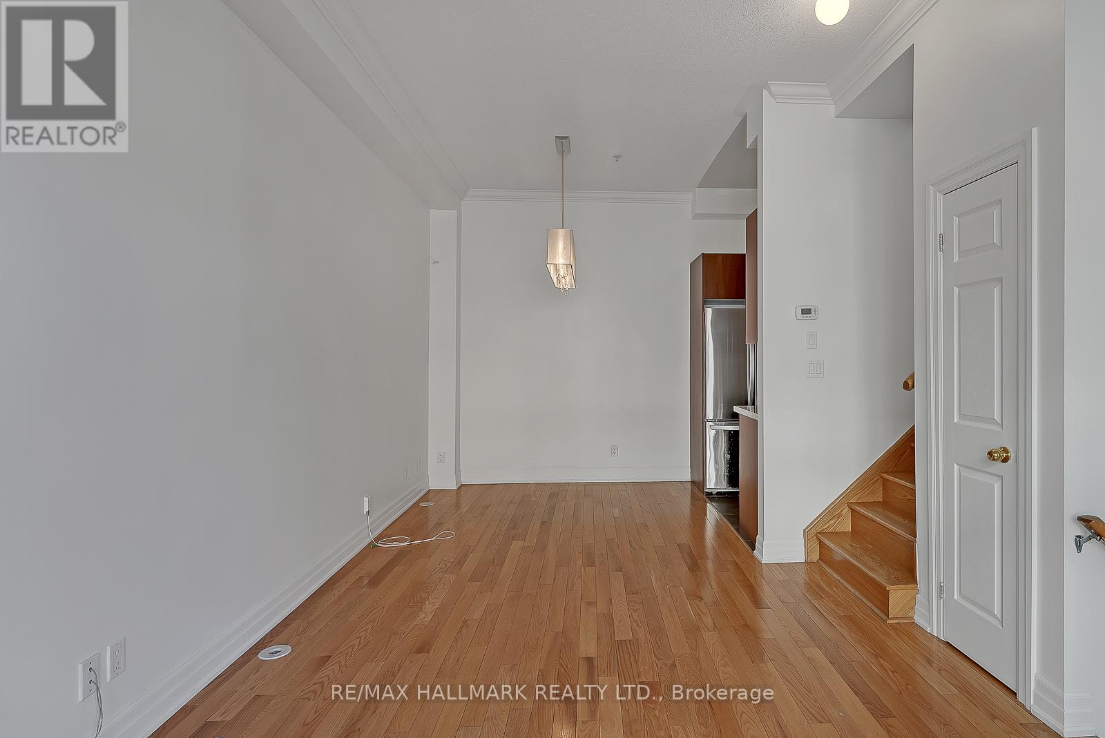 Property at 443D QUEEN STREET image 5