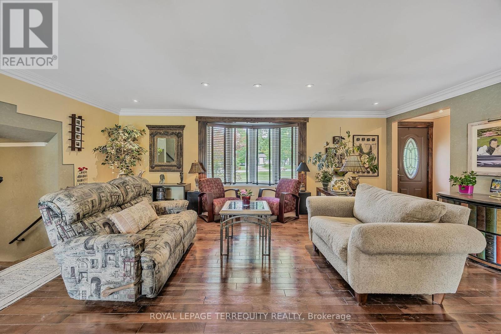 2211 Mildred Avenue, Innisfil, Ontario  L9S 2B9 - Photo 18 - N12040826