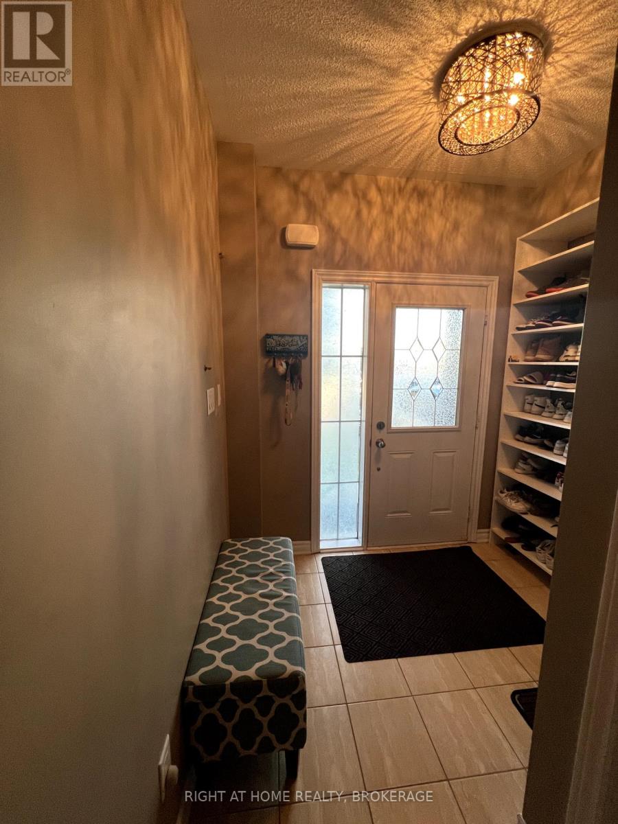 Property at 60 ZACHARY PLACE image 3