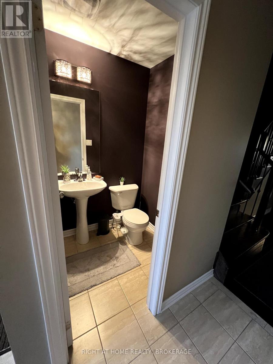 Property at 60 ZACHARY PLACE image 5
