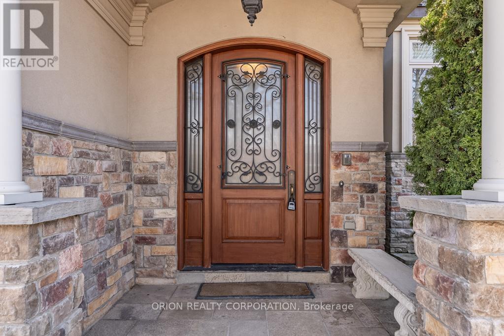 Property at 293 LA ROSE AVENUE image 2