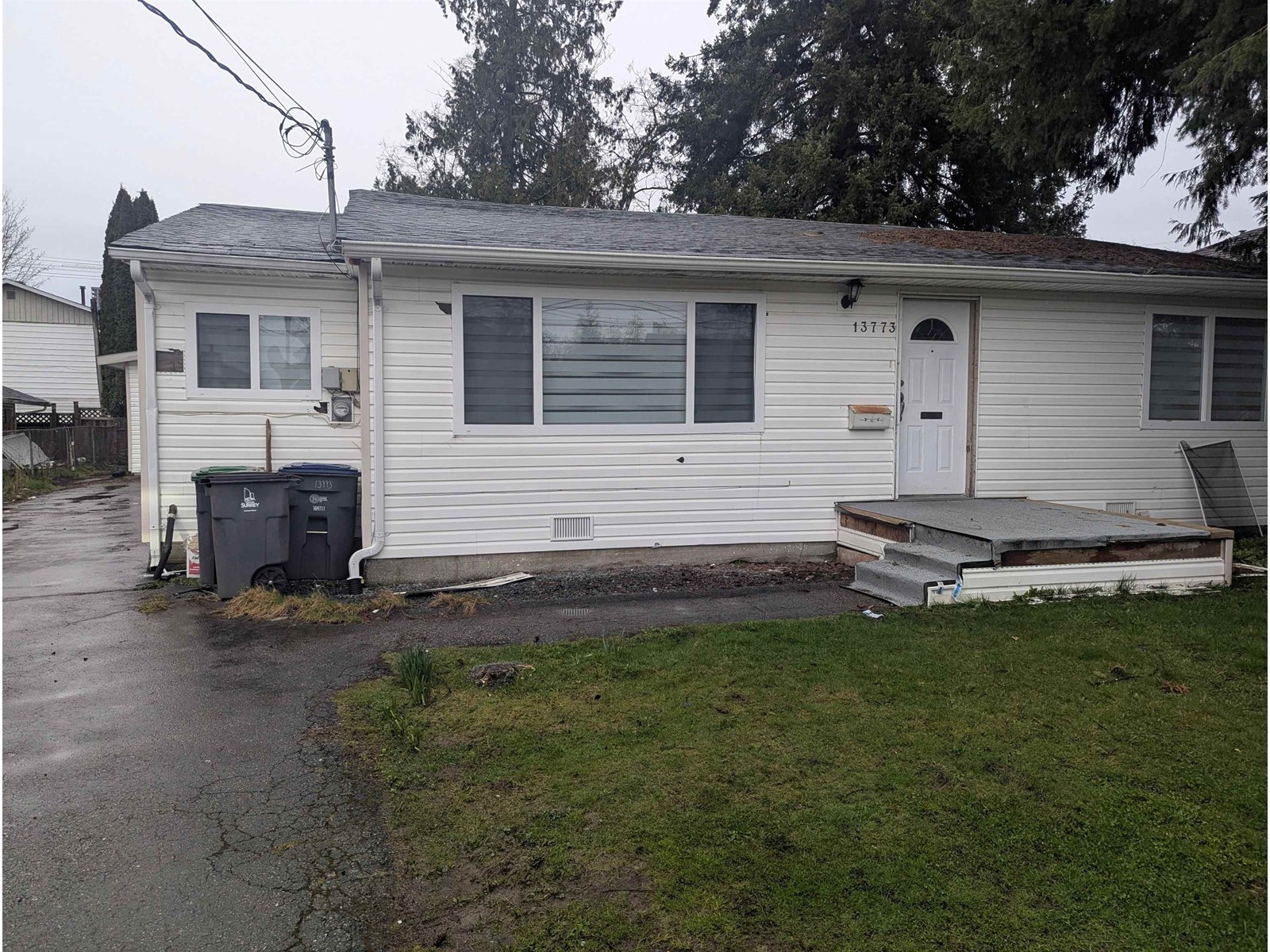Property at 13773 92 AVENUE image 1