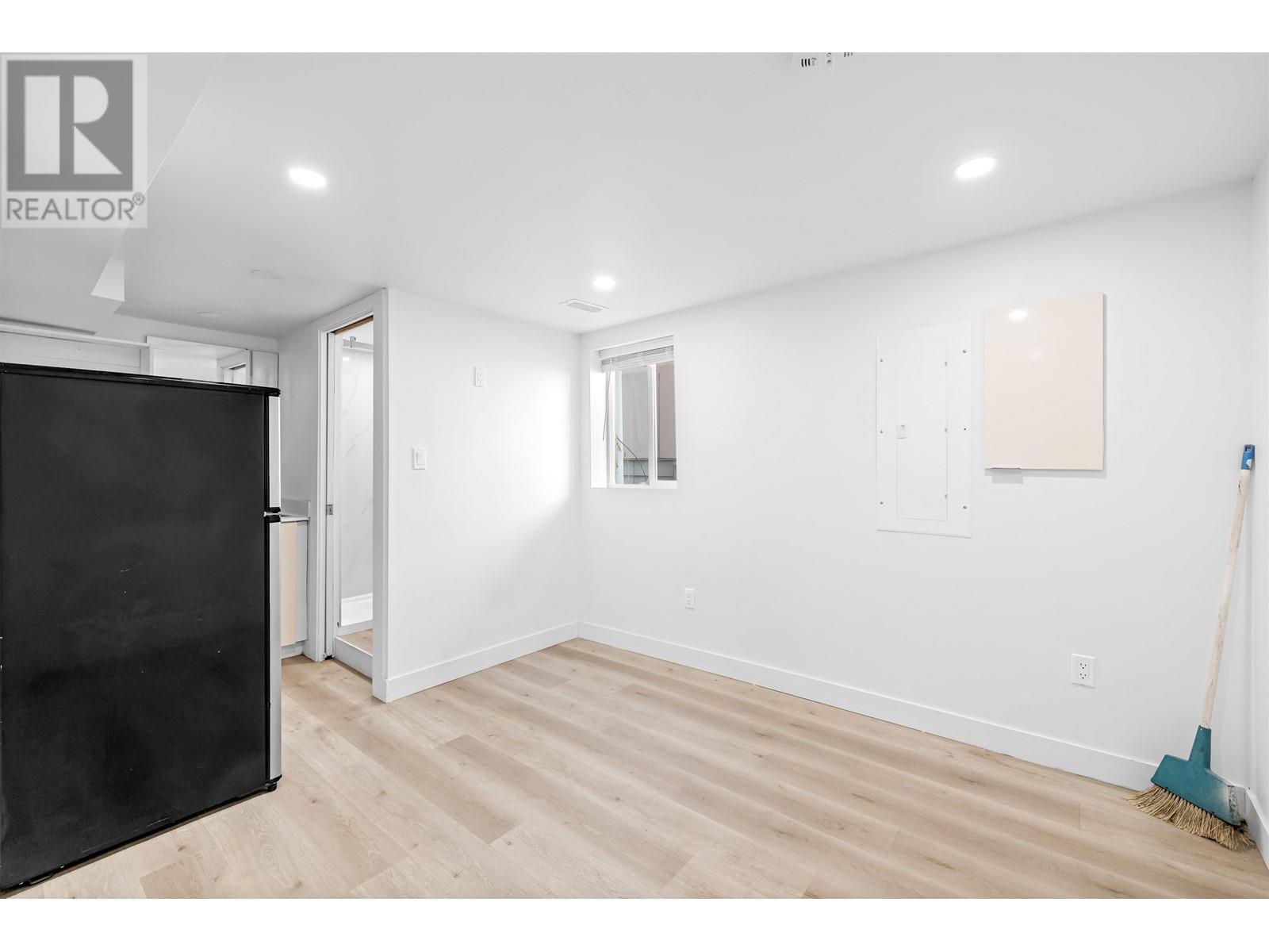 1722 E 41st Avenue, Vancouver, British Columbia  V5P 1K6 - Photo 21 - R2968419