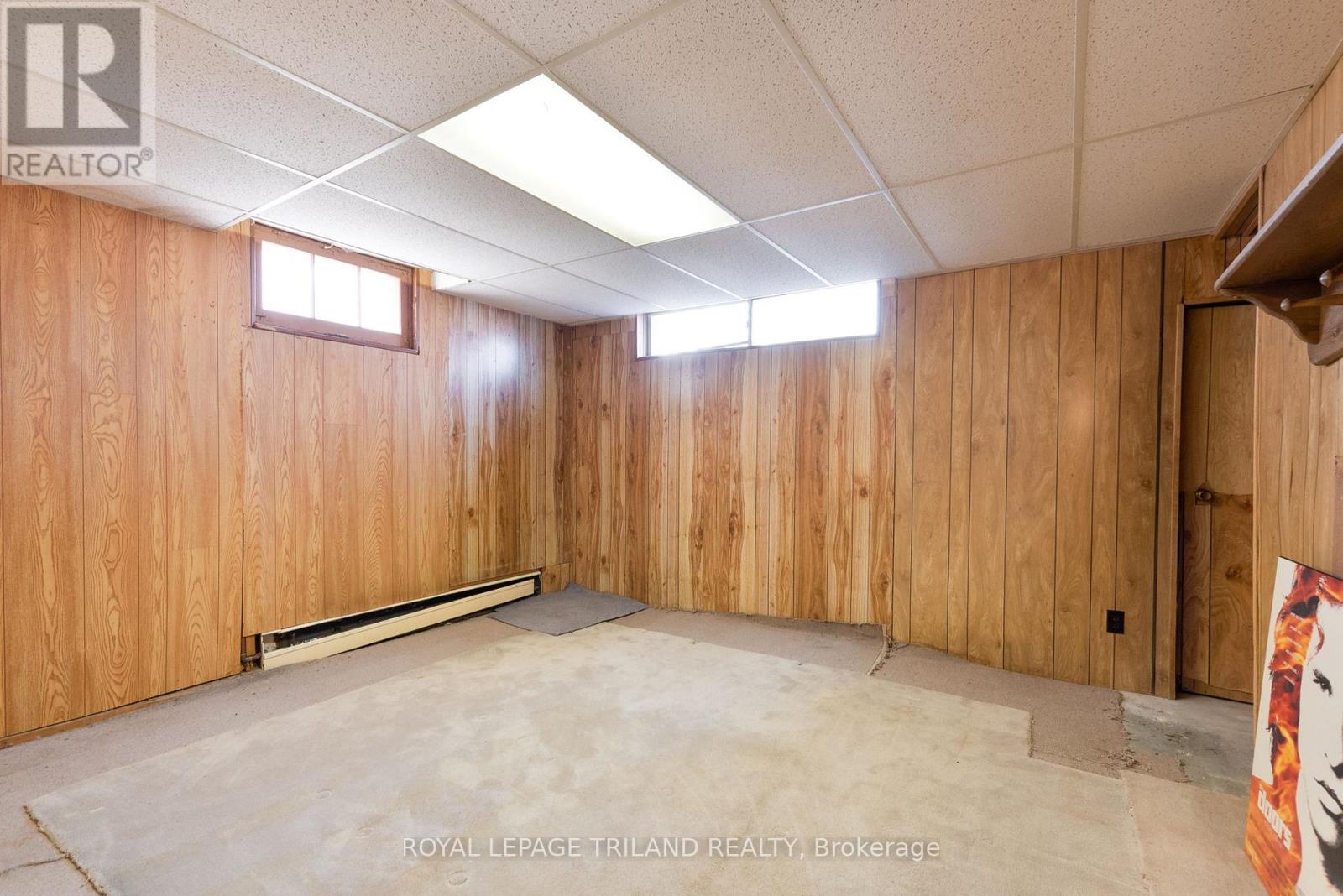 Photo 16 of 28 for 369 Dieppe Street
