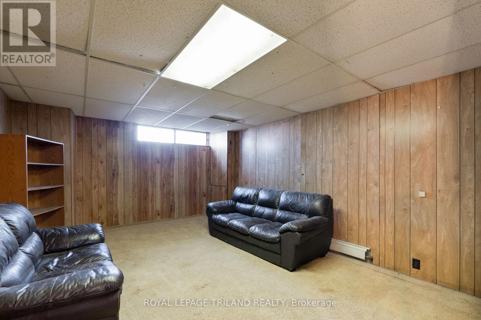 Photo 18 of 28 for 369 Dieppe Street