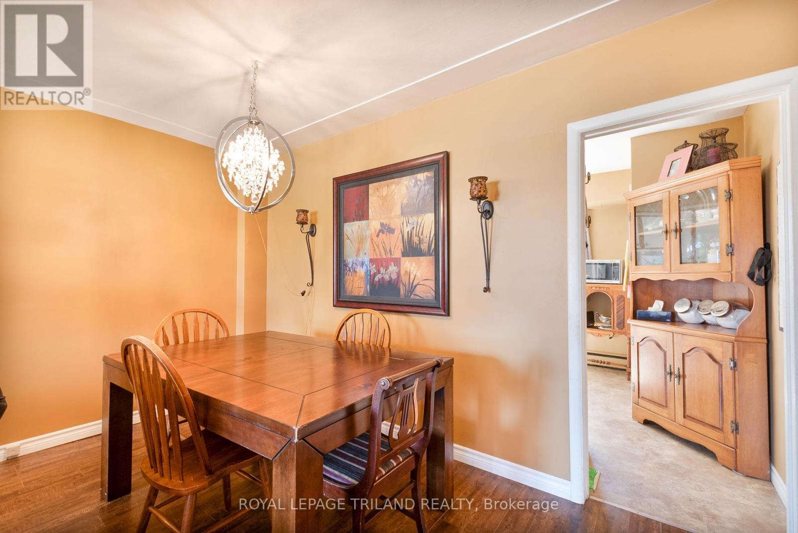 Photo 7 of 28 for 369 Dieppe Street