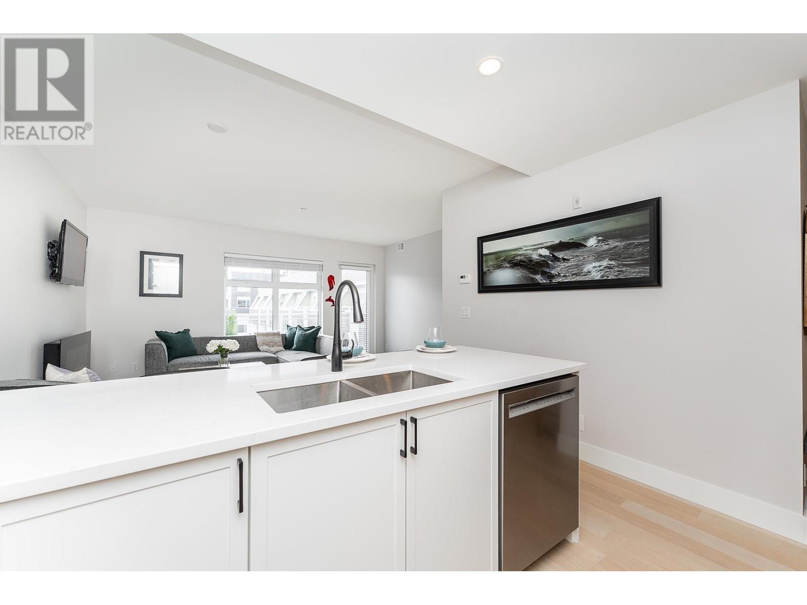 309 22226 Brown Avenue, Maple Ridge, British Columbia  V2X 4R2 - Photo 7 - R2981802