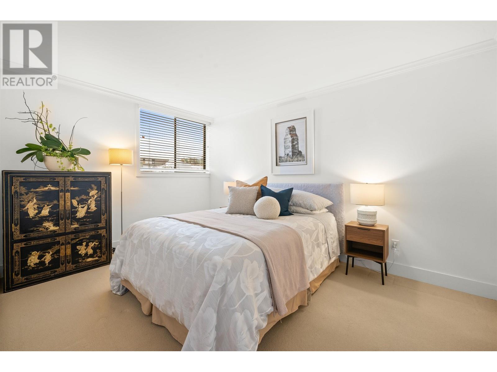 402 555 13th Street, West Vancouver, British Columbia  V7T 2N8 - Photo 13 - R2981803