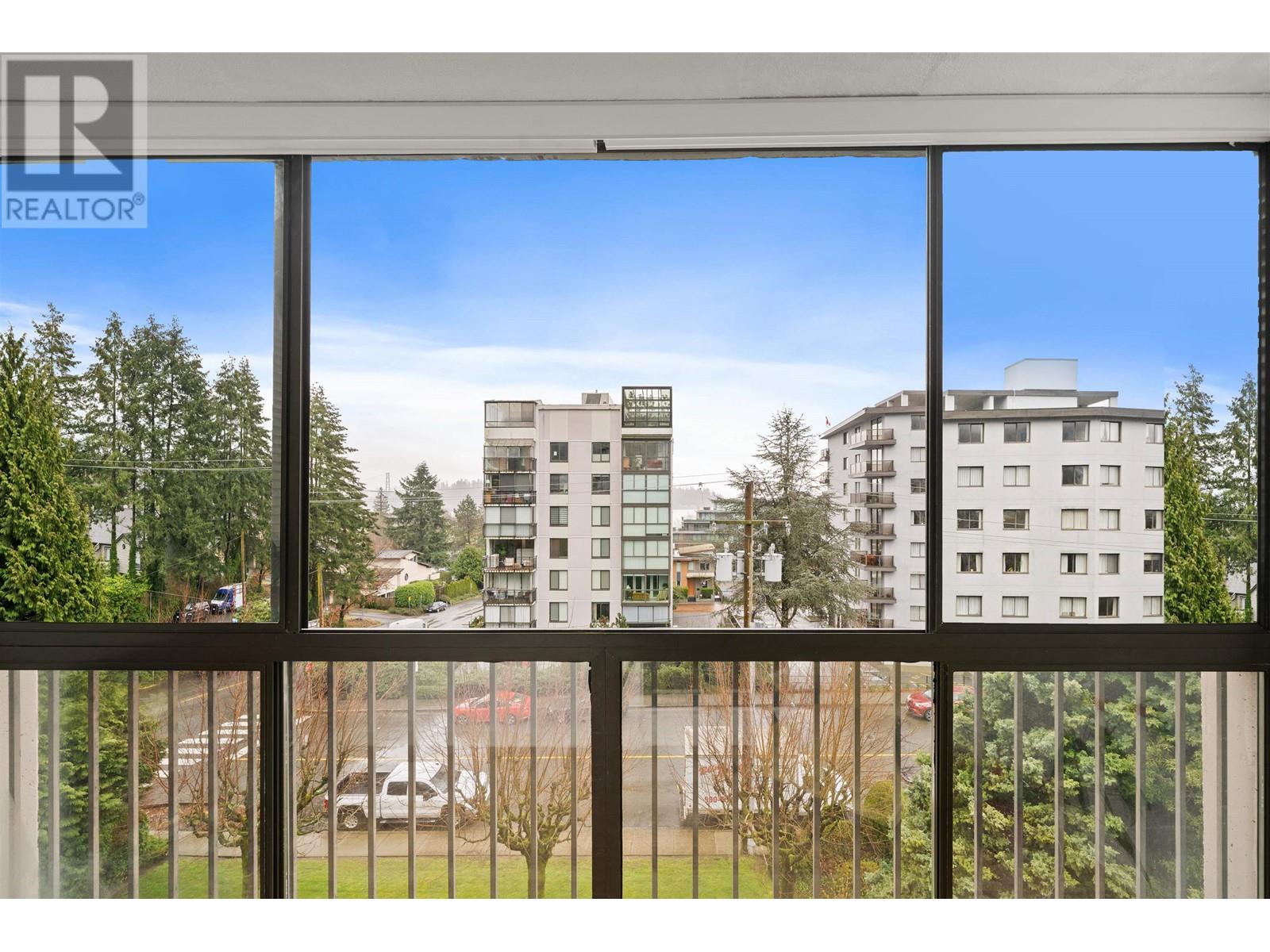 402 555 13th Street, West Vancouver, British Columbia  V7T 2N8 - Photo 22 - R2981803